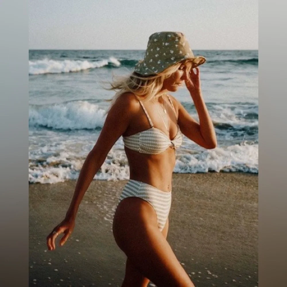 Billabong x Salty Blonde Bikini 👙